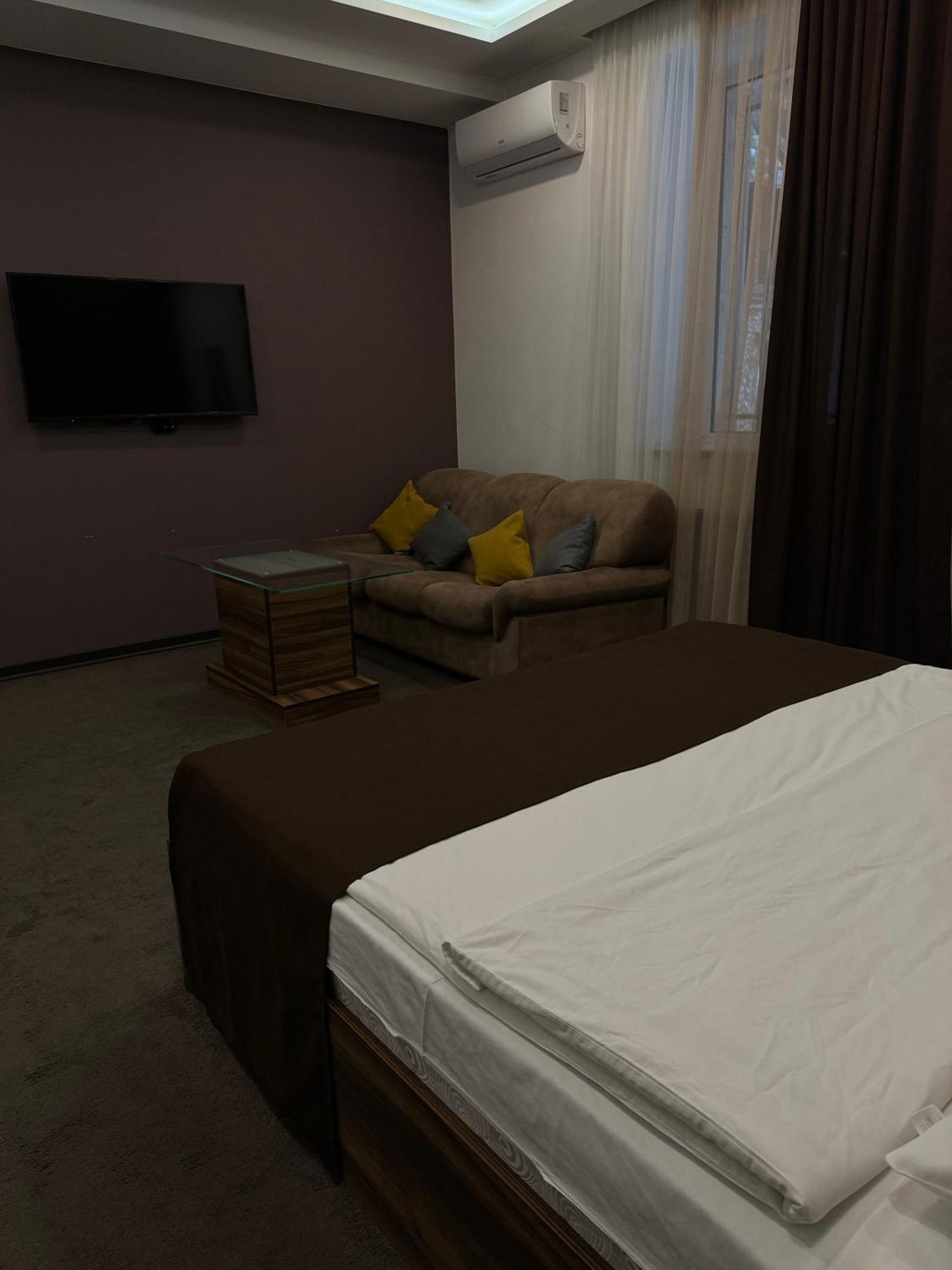 Moscow Boutique Hotel يريفان المظهر الخارجي الصورة