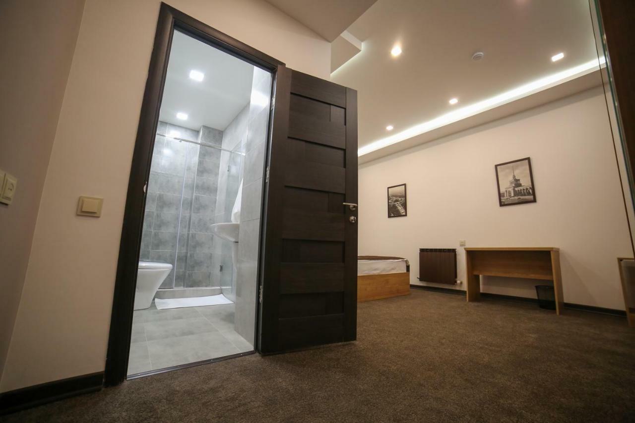 Moscow Boutique Hotel يريفان المظهر الخارجي الصورة