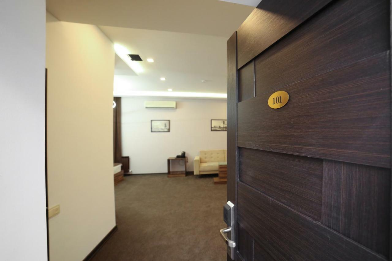 Moscow Boutique Hotel يريفان المظهر الخارجي الصورة