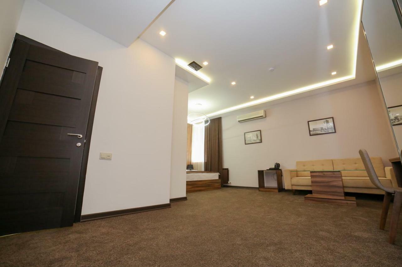 Moscow Boutique Hotel يريفان المظهر الخارجي الصورة